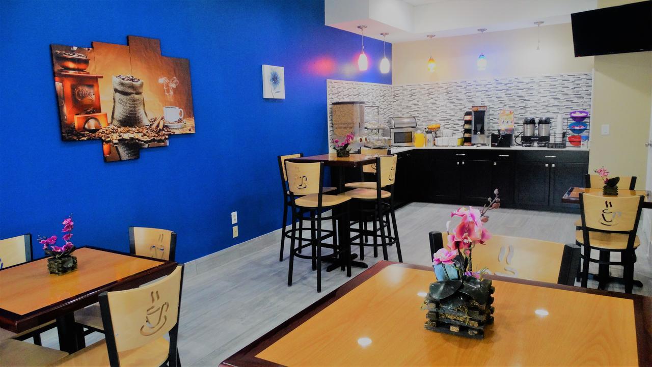 Oak Tree Inn & Suites Claxton 外观 照片